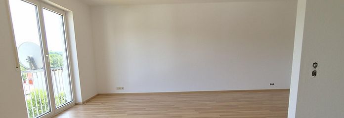 Wunderschön geschnittene 2,5-Zimmer-Wohnung mit französischem Balkon in Bad Soden-Salmünster.