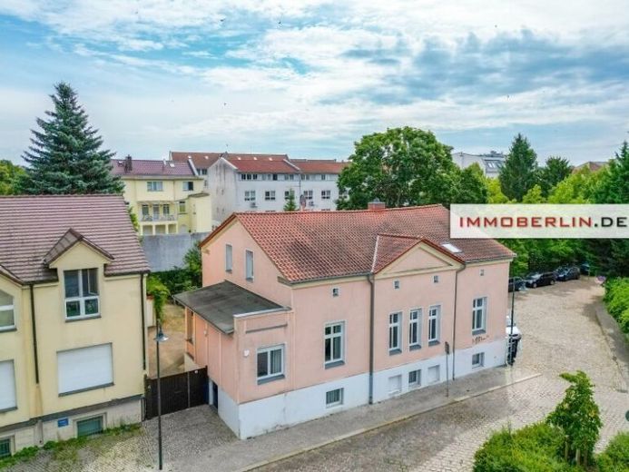 IMMOBERLIN.DE - Klassische Stadtvilla! Ein-/Zweifamilienhaus in ruhiger Zentrumslage – Foto 1