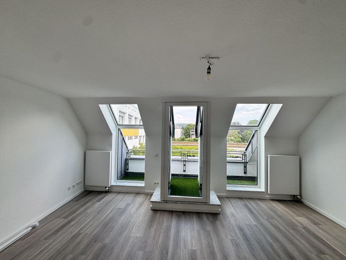 Komfortable Stadtwohnung mit Aufzug – Wohn-/Essbereich