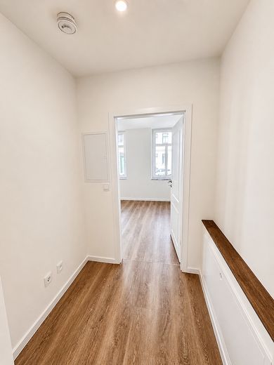 Beautifully renovated old building with underfloor heating and garden share – first occupancy in Gohlis – Flur