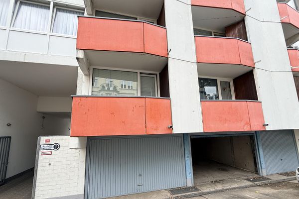 SELTENE XXL- Garage  IN TOP-LAGE VON KÖLN