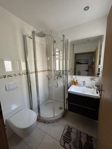 Gepflegtes Reihenmittelhaus mit Balkon, Terrasse und kleinem Garten – Foto 12