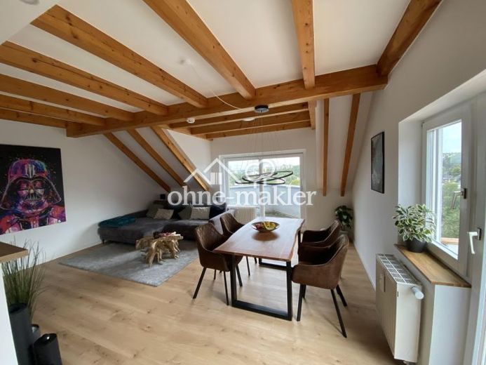 Moderne 3-Zimmer-Maisonette mit 3 Balkonen, Garage & Panoramablick über Würzburg – Foto 1