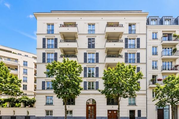 Wooncomfort aan de Spittelmarkt – stijlvolle 5-kamerwoning met terrasbalkon