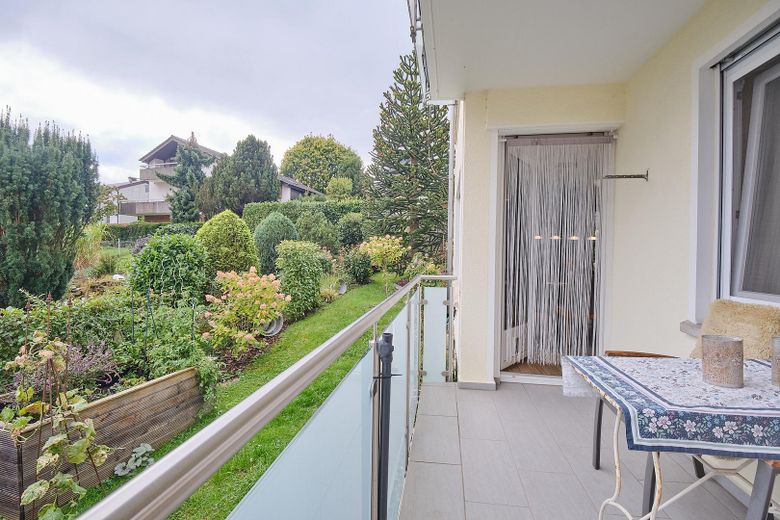 Balkon mit Gartenblick