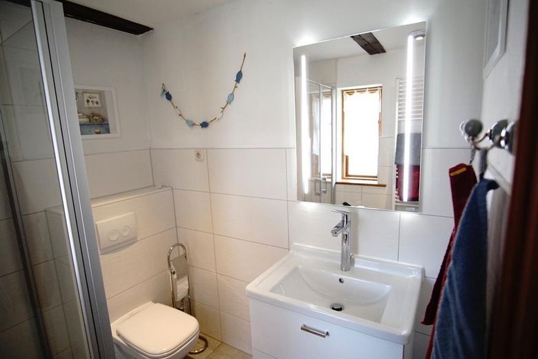 Einliegerw. Bad mit Dusche