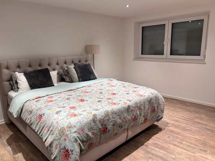 Ekskluzywne mieszkanie z tarasem i ogrodem o powierzchni ok. 50 m² – Schlafzimmer 