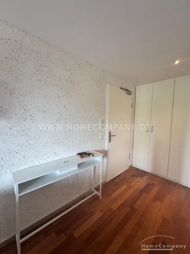 Moderne, helle Loftwohnung mit Süd-Balkon am Kustermann Park – zentral  &  ruhig – 3ca8ce21cd023f405f627ec8c9205a8360a52f17.jpg