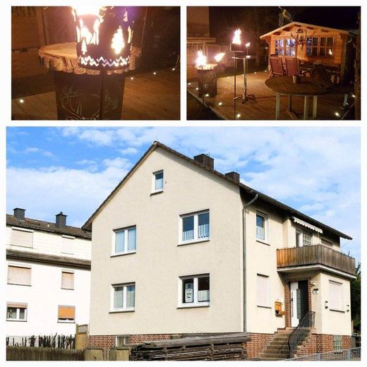 2 Familienhaus mit Appartement in guter Lage zur Ferienvermietung geeignet – Foto 1