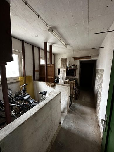 Espace de stockage et d’activité pour loisirs et usage professionnel – centre d’Aerzen – Nebenraum
