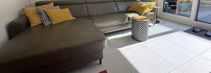 Modernes Reihenmittelhaus (Bj. 2020) mit Garten, Dachterrasse & TG