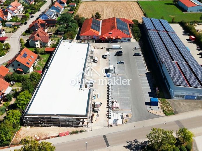800 - 1000 m² de superficie comercial con gran aparcamiento junto a un gimnasio y un nuevo supermercado Penny – Foto 1
