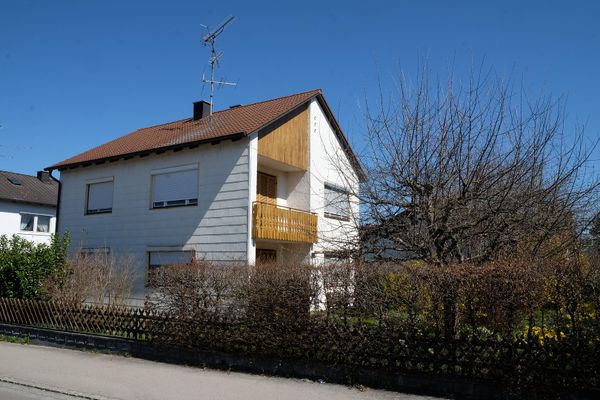 Senza provvigione da privato: casa unifamiliare indipendente più datata a Mammendorf