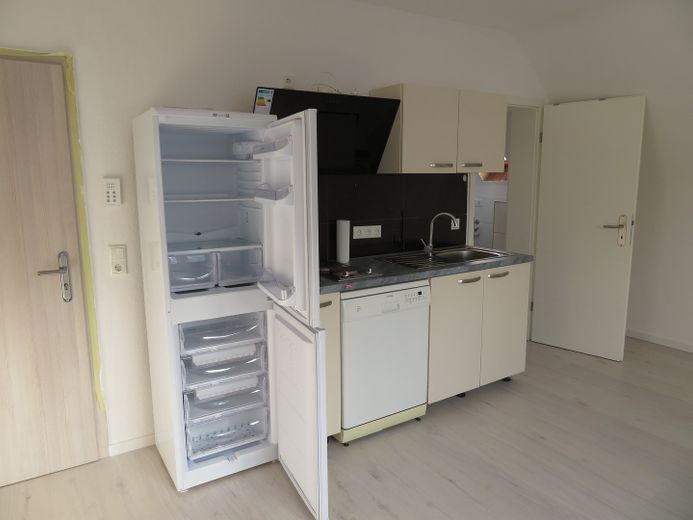 Schickes Single-Appartement mit EBK & Spülmaschine – Küche 1