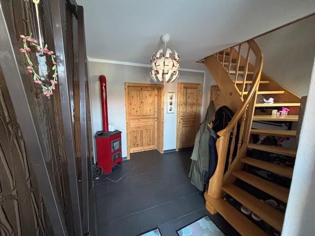 EG Eingangsflur mit Ofen