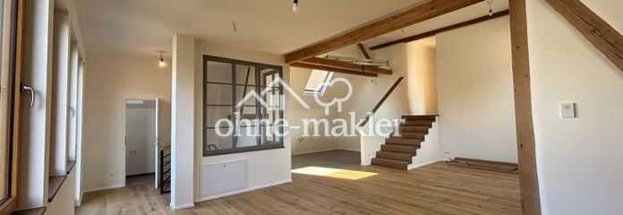 Vida única: loft con balcón soleado y jardín privado
