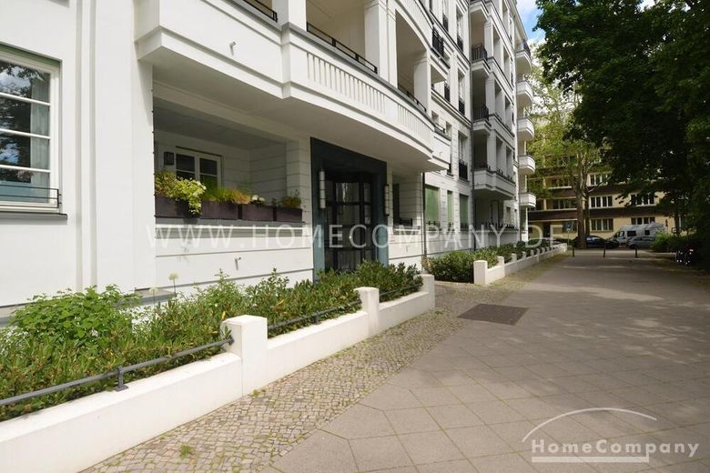 Prima occupazione - appartamento di lusso vicino a 
Ku´Damm con garage sotterraneo – ba2f119921dfe09617cd6cfcda3ef3d0fdd02ec4.jpg