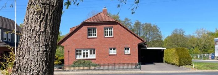 Exklusive Kanallage in Papenburg – Großzügiges Familienhaus mit besonderem Potenzial