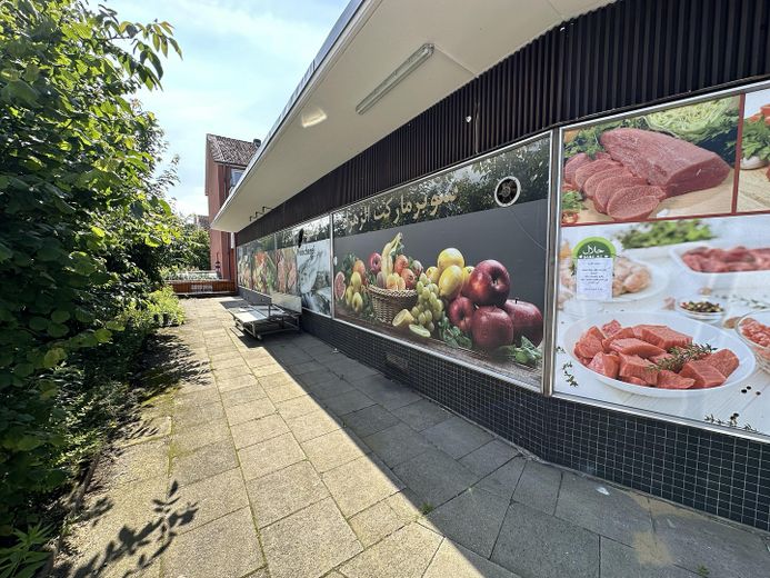 Schaufenster - Seitenansicht 1