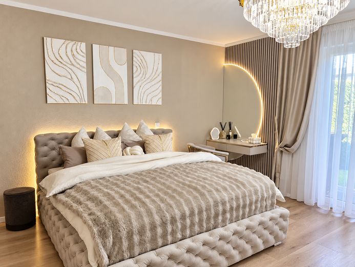 Winkelbungalow mit Sonnenterrasse und großzügigem Wohnambiente – Schlafzimmer 2