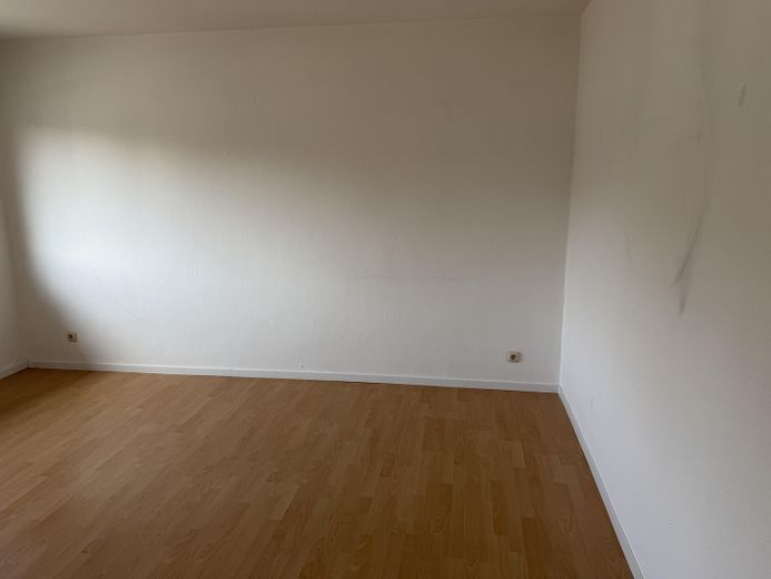 Ruhige Wohnung mit Gartennutzung im 1. OG – Schlafzimmer