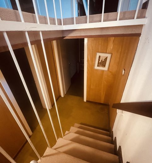 Bungalow w Reinbeku na końcu ślepej uliczki – Keller-Abgang