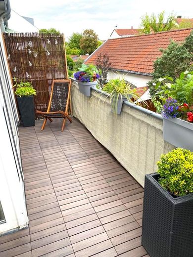 Schicke, helle 2-Zimmerwohnung zum Wohlfühlen ca. 62m² in optimaler Wohnlage – prächtiger, gepflegter Balkon 