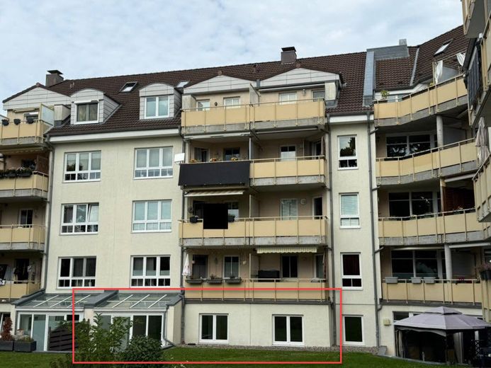 2-Zim.-Wohnung mit Wintergarten, Terrasse & neuer Einbauküche (Erstbezug nach Teilsanierung) – Innenhofansicht