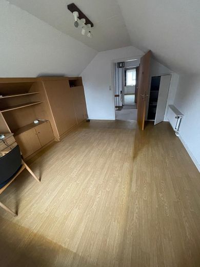 solides Einfamilienhaus an der Elbe – Foto 18