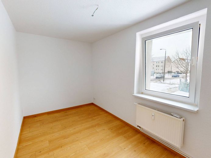 Plenty of Space and Natural Light: Large 3-Room Apartment with Bathtub – Ansicht I: Schlafzimmer II