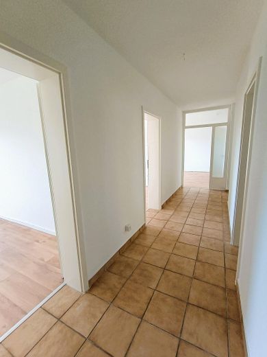 Balkonlu 3 odalı daire (95 m²) - yeni yenilenmiş – Fotoğraf 1