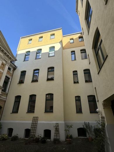 Blick auf die Parterrewohnung
