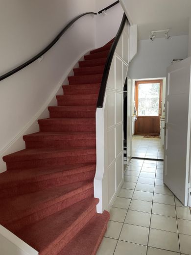 Großzügiges Reihenhaus in Schwachhausen – Treppenhaus