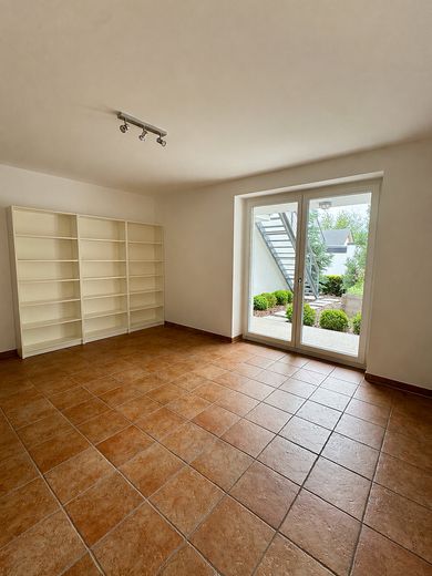 Casa unifamiliare indipendente in una posizione speciale ai margini dei campi, con ampie superfici terrazzate – Gästezimmer UG