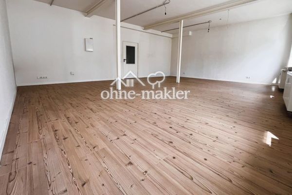 Modernes, frisch saniertes Loft in Elze mit hohen Decken und großzügigem Wohnraum
