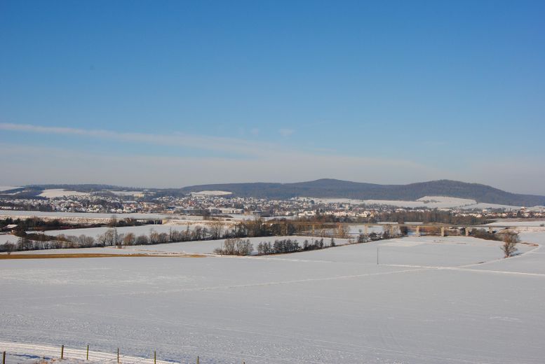 Baugrundstücke im Neubaugebiet Offenbergblick! Keine Provision! Kein Bauzwang! – Winterblick vom Offenberg