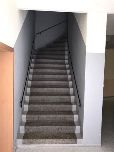 Kompakte Hinterhaus DG 2,5-Zimmer mit Einbauküche, Laminat und Wanne in uninaher Lage! – IMG_9157