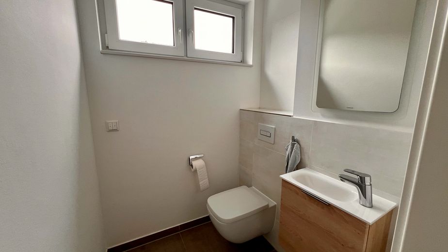 Penthouse I 3-Zimmer-Wohnung mit Süd-Dachterrasse & Aufzug – Gäste-WC