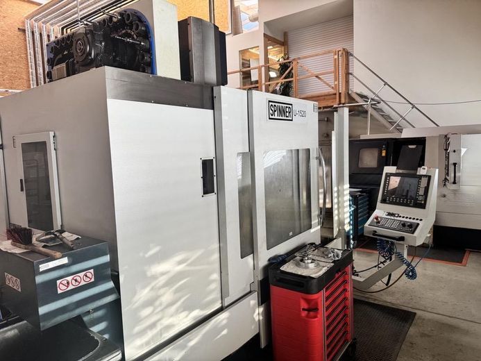 Komplett ausgestattete CNC-Fertigung – sofort produktionsbereit (Plug & Produce) – CNC 3/5-Achs Fräse 1