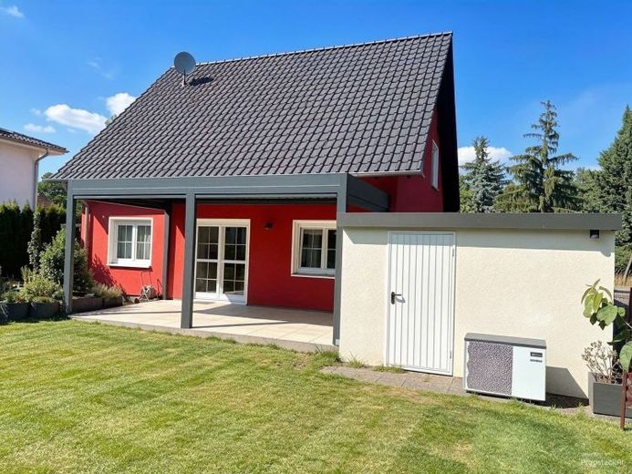 Maison exclusive avec garage, piscine, terrasse & géothermie A+ – Photo 1