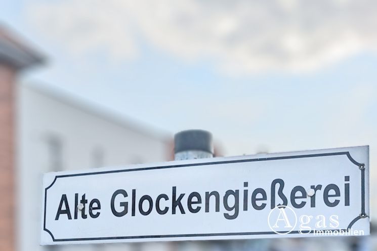 Monteur-Wohnung! 3-Zimmer-Whg. für 6 Personen - dauerhaft mieten = 17,43 EUR /Tag/Person – Glockengießerei