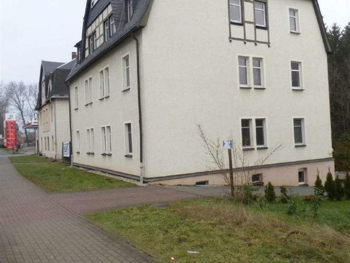 Große Familienwohnung in Zentraler Lage in Renovierung – Foto 1