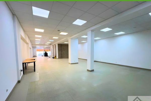 + 5PLUS + IDEA DI BUSINESS? 200M² DI SPAZIO COMMERCIALE VICINO AL ცენტRO IN ROSENALLEE A ESCHWEILER +++