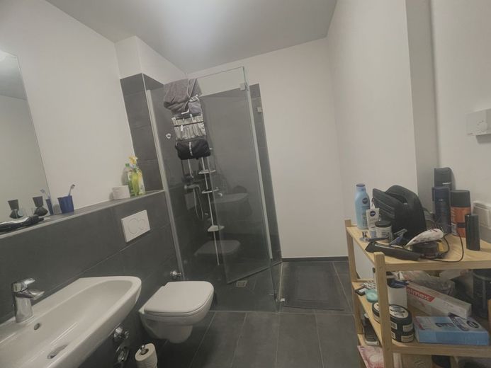 CITYHOUSE: Sichere Rendite in Top Lage! Neubau Studentenapartment mit Energieeffizienzklasse (A+). – Duschbad
