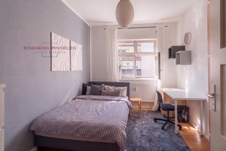 Denkmalgeschützte 4-Zimmer-Wohnung in gefragter Lage – Immobilie in Leipzig zu verkaufen_4 Raumwohnung_Rosenberg Immobilien Leipzig_Kinderzimmer