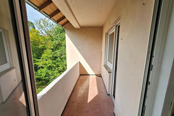 Inwestycja kapitałowa o wysokiej rentowności: jasne, wyremontowane mieszkanie z balkonem