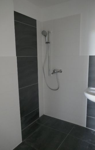 Bad / begehbare Dusche