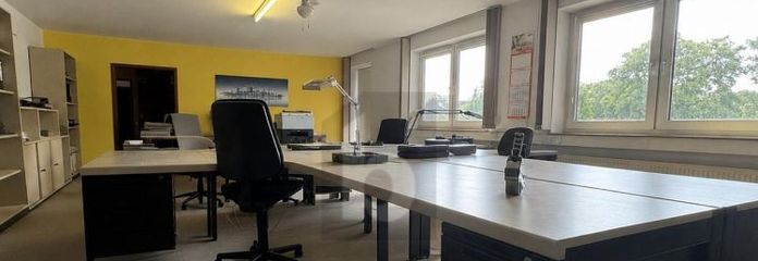 OFFICE WITH STORAGE SPACE FROM 25 M², FLEXIBLY USABLE