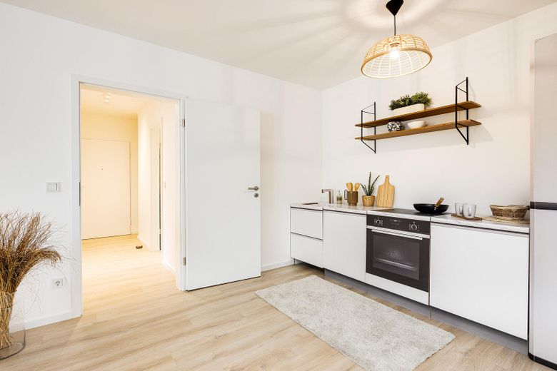 Bezugsfreie 2-Zi.-Gartenwohnung in München Bogenhausen – Erstbezug nach Renovierung – Küche