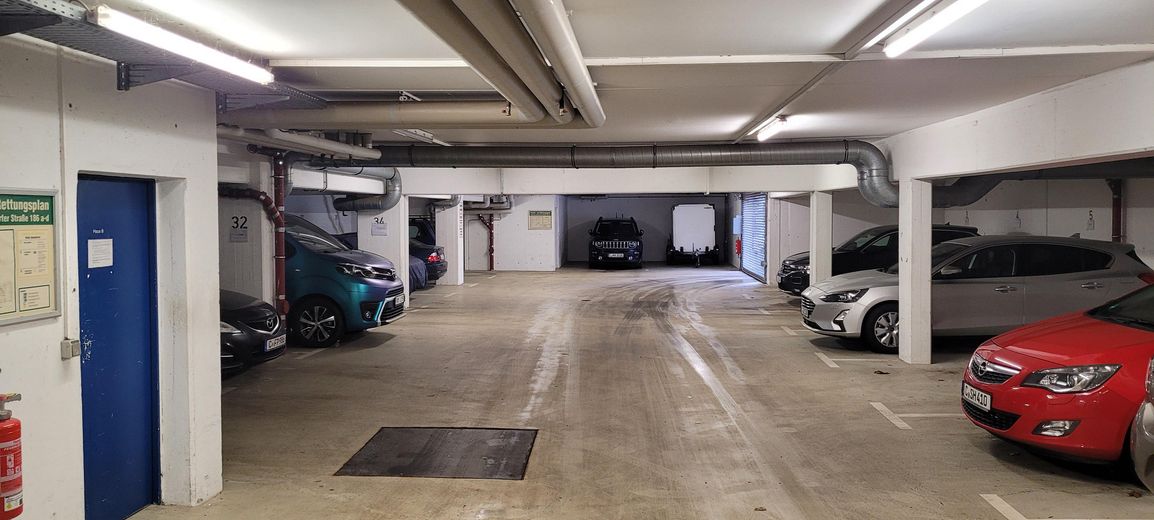 helle 3 Raumwohnung mit großem Balkon u. Tiefgarage – Foto 6